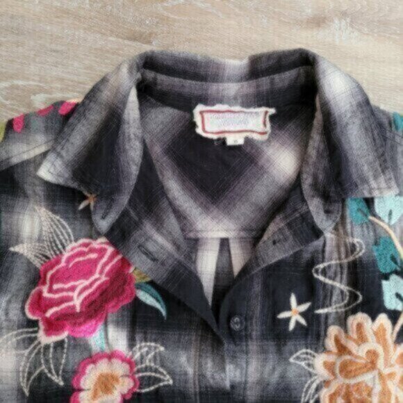 Johnny Was Lani Painters Smock Shirt - Picture 3 of 7